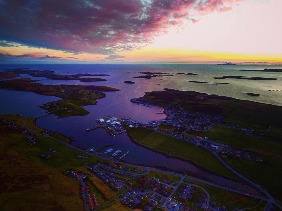 Easterhoull Chalets Scalloway エクステリア 写真