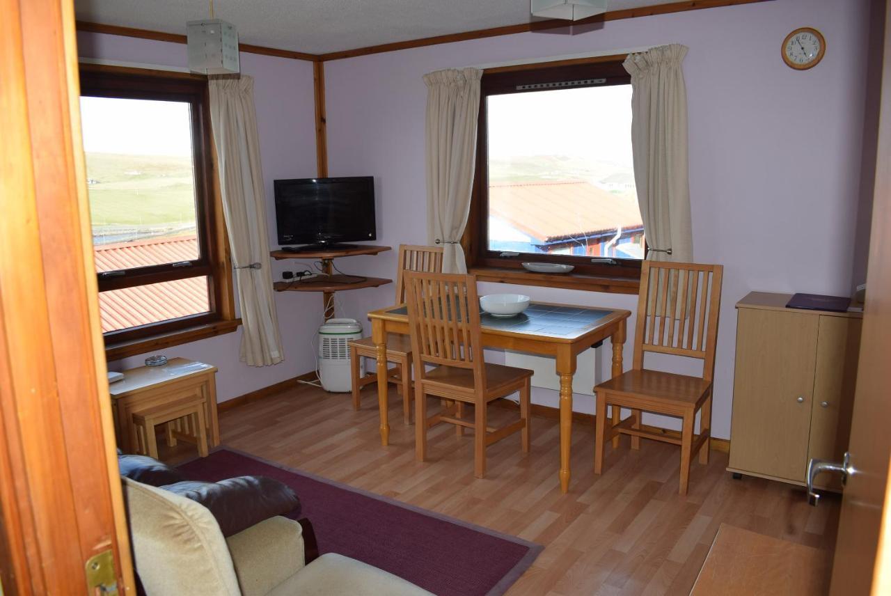 Easterhoull Chalets Scalloway エクステリア 写真